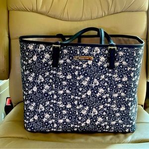 NEW NEVER USED MICHAEL KORS travel bag